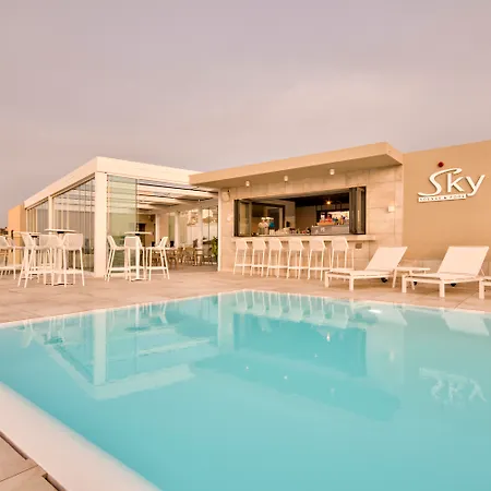 公寓式酒店 卢娜假日综合酒店 3*