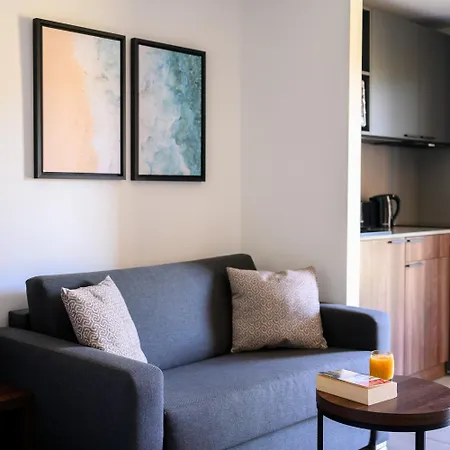 卢娜假日综合酒店 公寓式酒店 3*