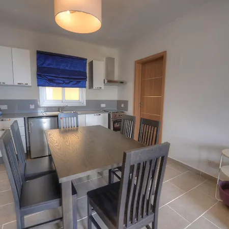 卢娜假日综合酒店 公寓式酒店