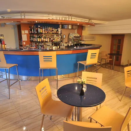 卢娜假日综合酒店 公寓式酒店 梅利哈