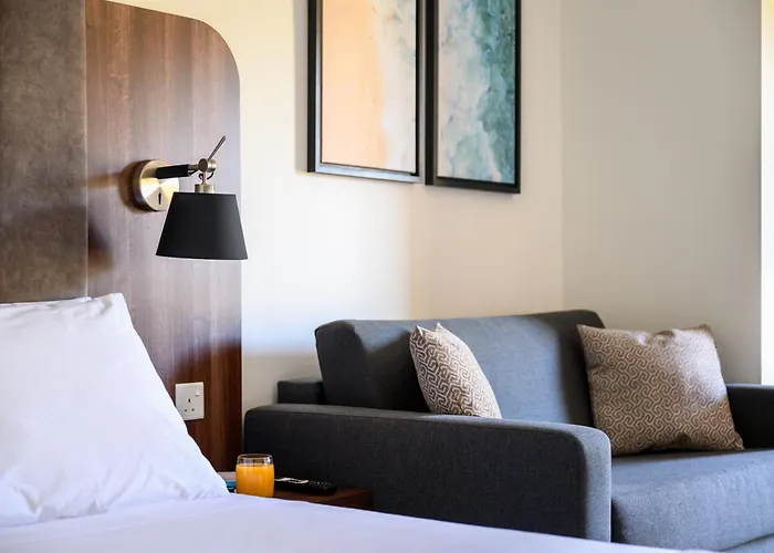 Luna Complex Aparthotel