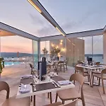 Luna Complex 3*