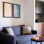 Luna Complex Aparthotel 3*