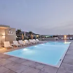 Luna Complex מלון דירות