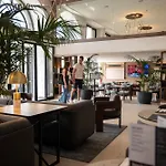 Luna Complex Aparthotel