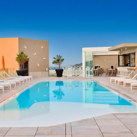 Aparthotel Luna Complex 3*