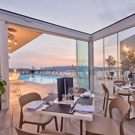 Luna Complex Mellieha