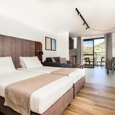 Aparthotel Luna Complex 3*