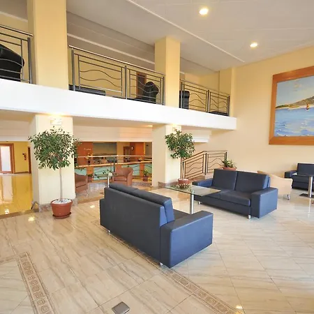 Luna Complex Apart-hotel 3*