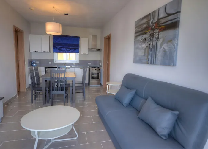 Ξενοδοχείο με διαμερίσματα Luna Complex 3*