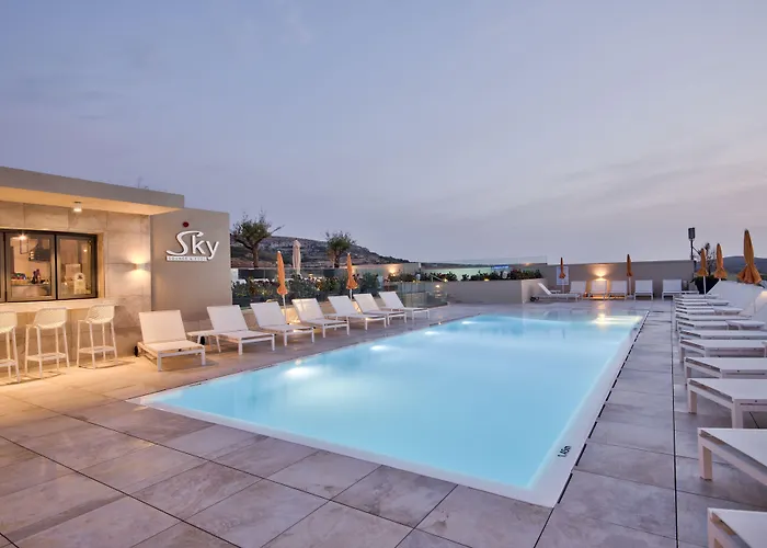 Luna Complex Aparthotel